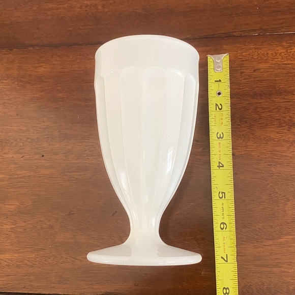 2 Mid-century Milk Glass 1) parfait glass 2) honeycomb drinking glass each - Picture 2 of 5